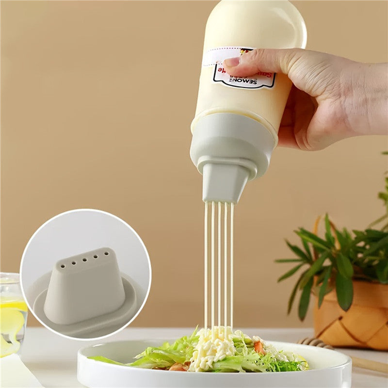 SQUEEZE SAUCE BOTTLE FOUR HOLE