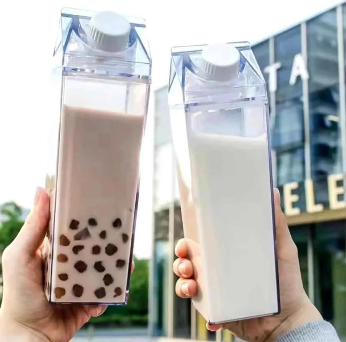 LIGHTWEIGHT TRANSPARENT BOTTLE FOR JUICE AND MILK
