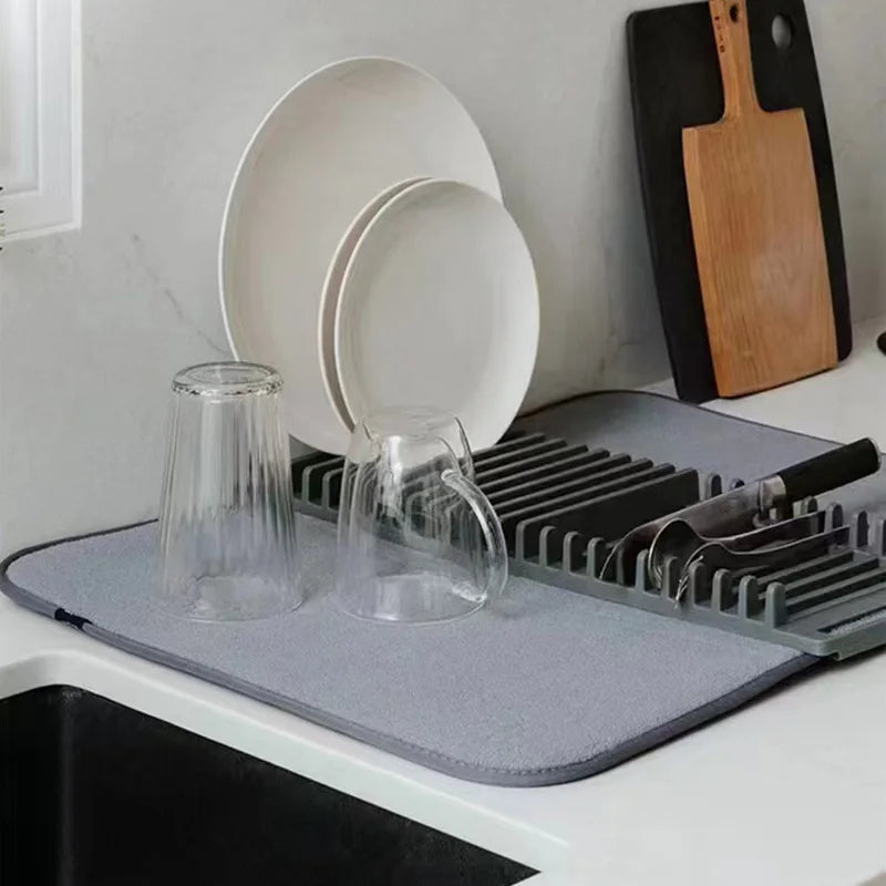 NON-SLIP DISH DRYING MAT WITH WATER RESISTANCE