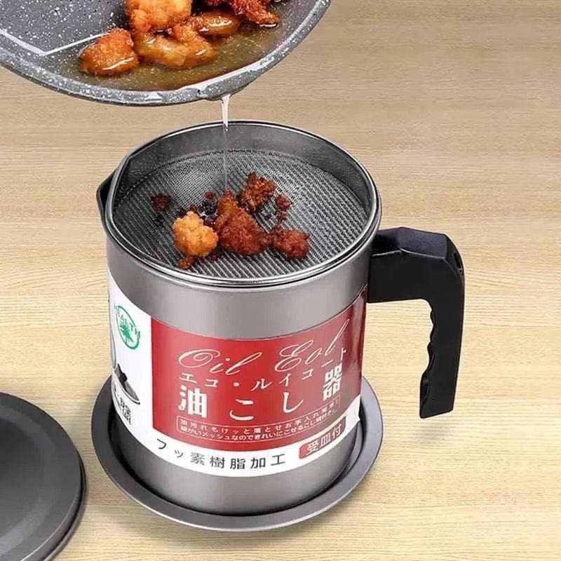 STAINLESS STEEL COOKING OIL FILTER POT WITH 1.4 LITER CAPACITY