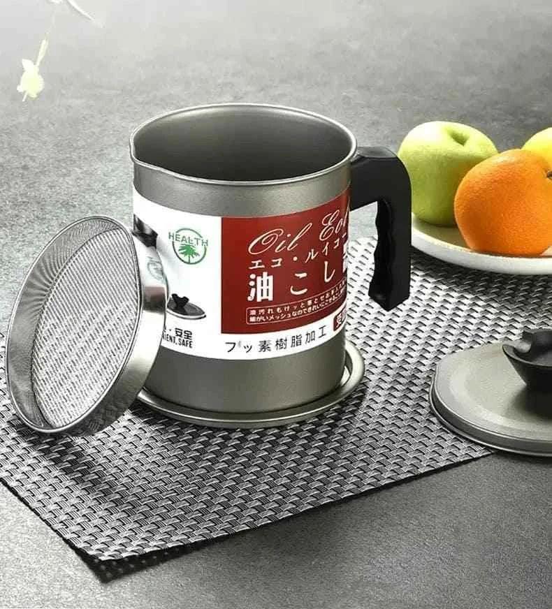STAINLESS STEEL COOKING OIL FILTER POT WITH 1.4 LITER CAPACITY
