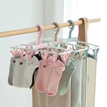 HANGER WITH 12 CLIPS