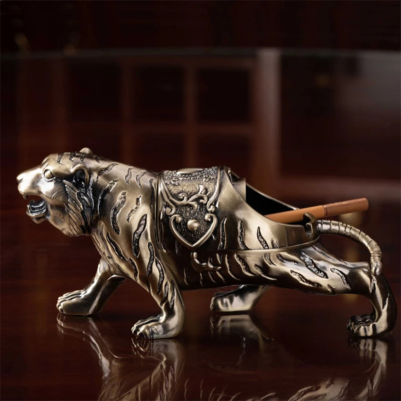 CREATIVE TIGER STYLE ASHTRAY WITH LID