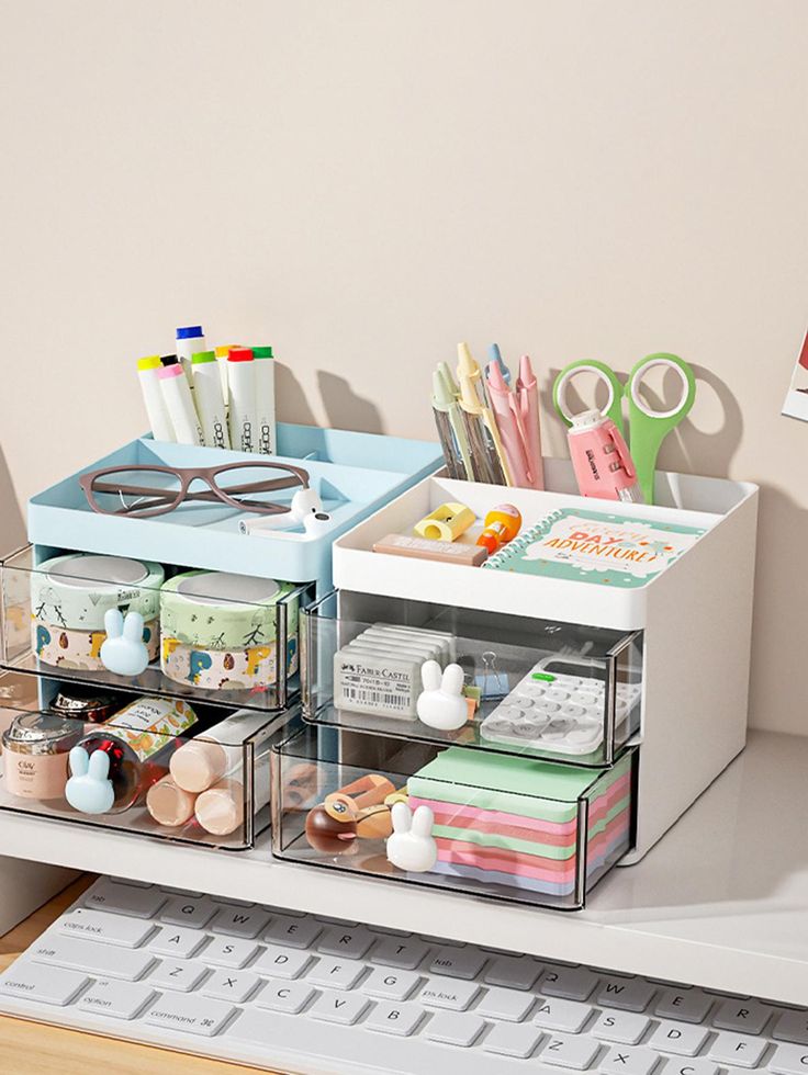 DESKTOP ORGANIZER