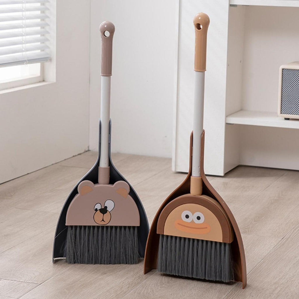 KIDS BROOM DUST PAN SET ✅
