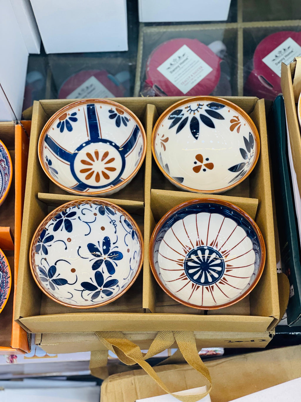 CREATIVE CERAMIC PORCELAIN BOWL SET (BOX PACKING)