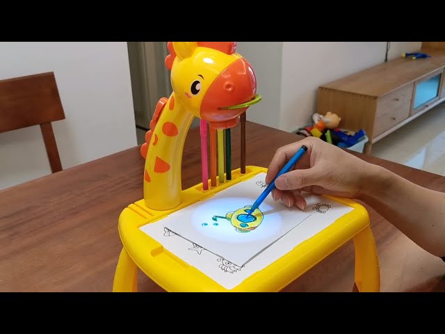 PRODESIRE™ GIRAFFE PROJECTOR DRAWING TABLE