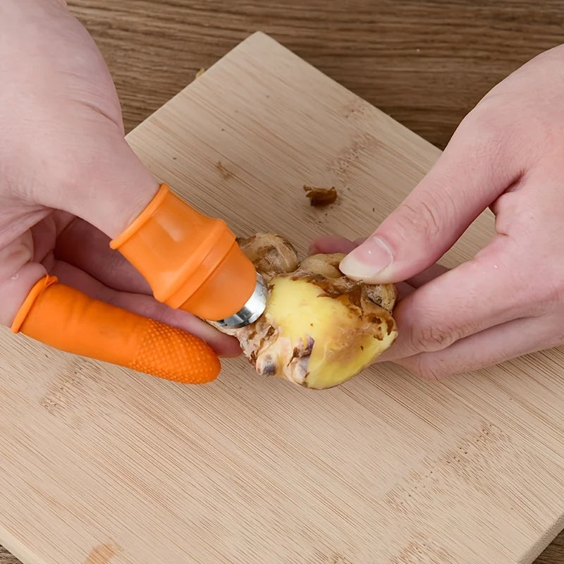 KITCHEN SILICONE FINGER PROTECTOR SET – HEAT & CUT RESISTANT