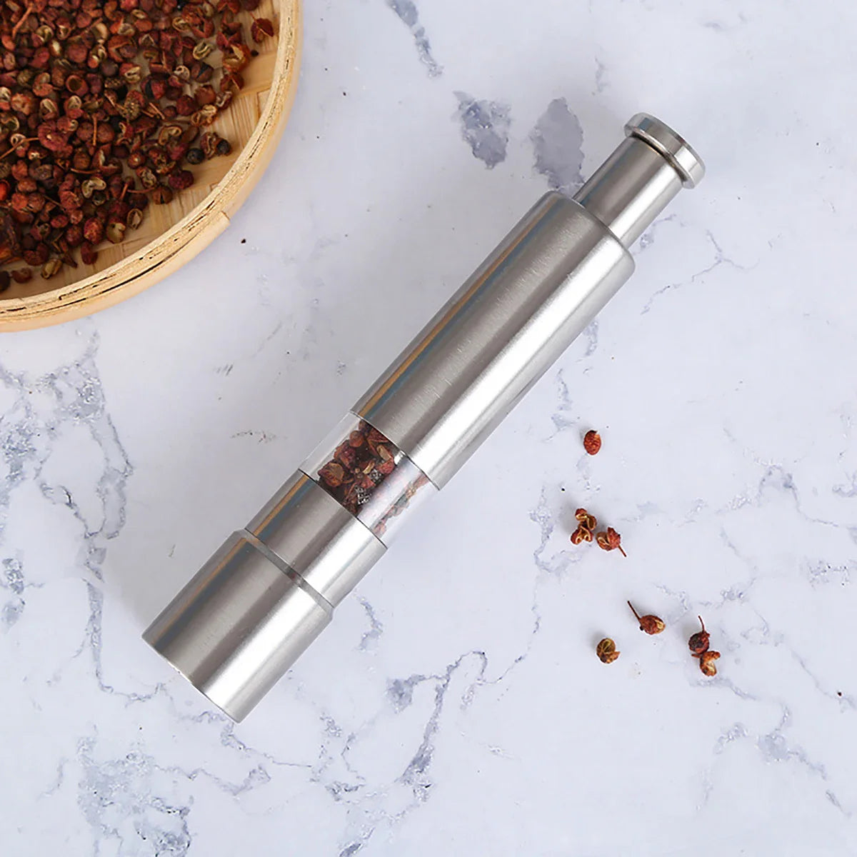 HIGH-QUALITY STAINLESS STEEL PEPPER GRINDER FOR EASY GRINDING