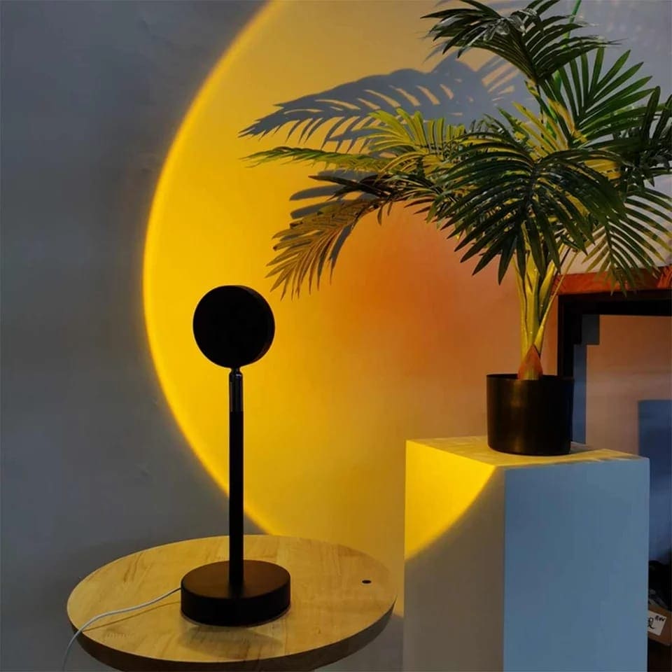 BEDROOM MOOD LIGHTING WITH SUNSET PROJECTOR LAMP