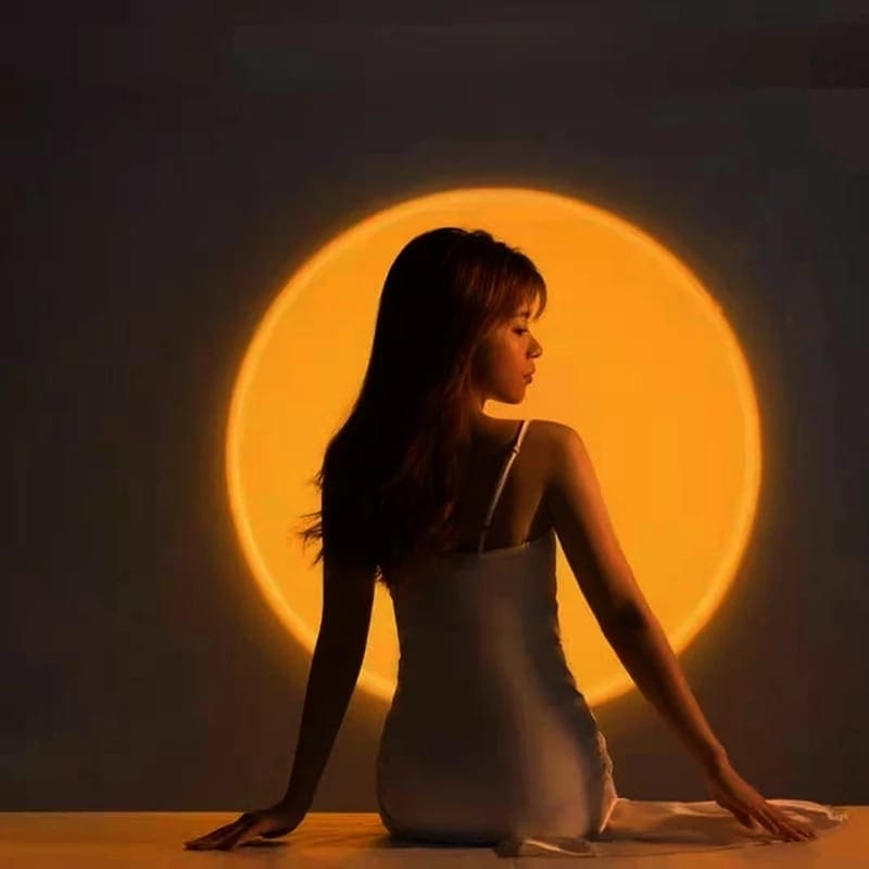 BEDROOM MOOD LIGHTING WITH SUNSET PROJECTOR LAMP